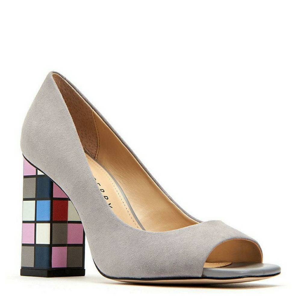 Peeptoe pumps